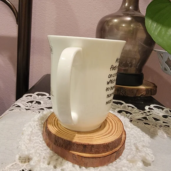 Vintage Paddington Station Mug with Illustration - Picture 4 of 7